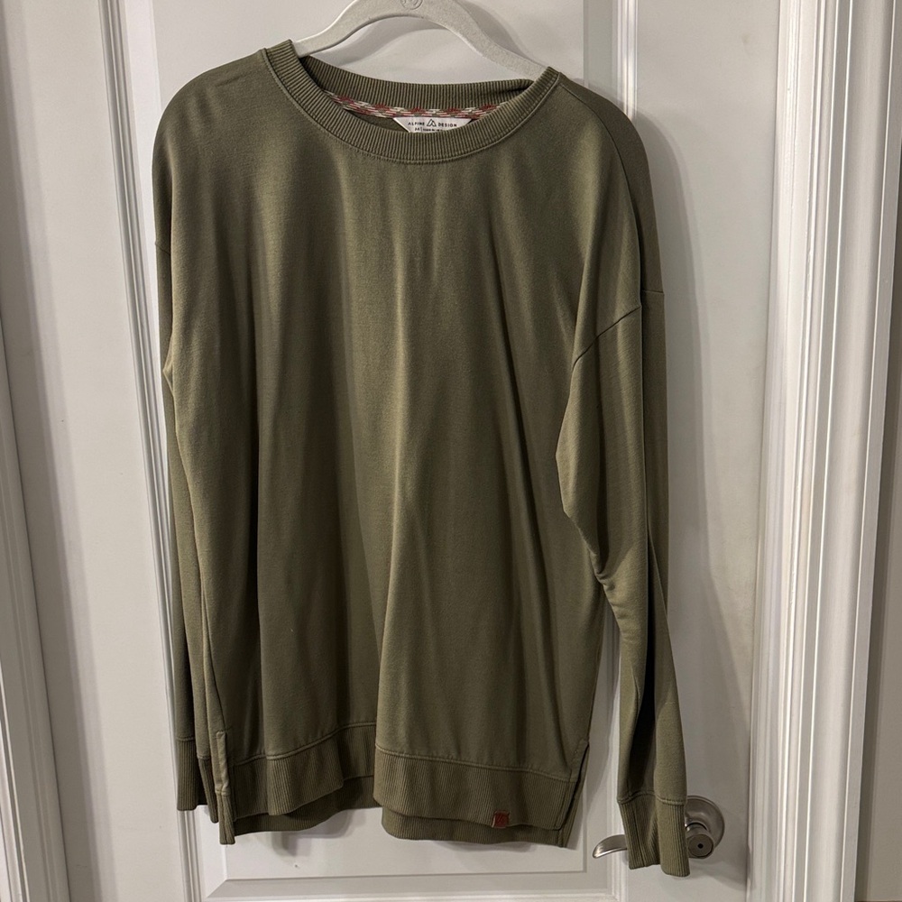 Alpine Design Olive Green Crewneck